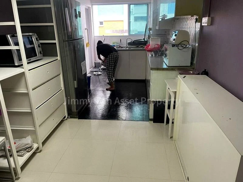 4 Room (4A) HDB for Sale in  639 Yishun Street 61 - Image 6