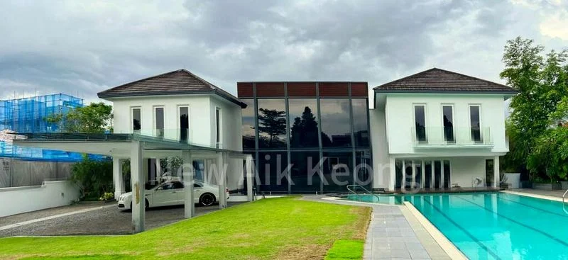 6 Bed Bungalow (Landed) for Rent in Linden Drive - Image 2