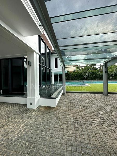 6 Bed Bungalow (Landed) for Rent in Linden Drive - Image 4