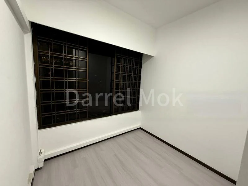 4 Bed Condo for Sale in  International Plaza - Image 4