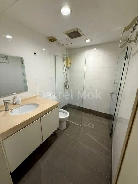 4 Bed Condo for Sale in  International Plaza - Image 6