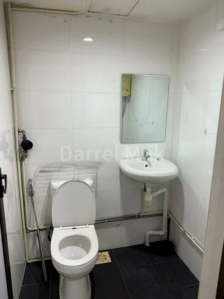 4 Bed Condo for Sale in  International Plaza - Image 7