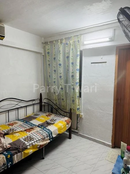 3 Room (3NG) HDB for Sale in  247 Jurong East Street 24 - Image 5