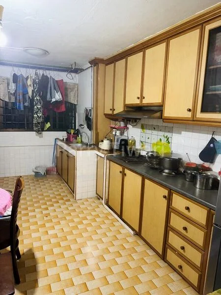 3 Room (3NG) HDB for Sale in  247 Jurong East Street 24 - Image 6