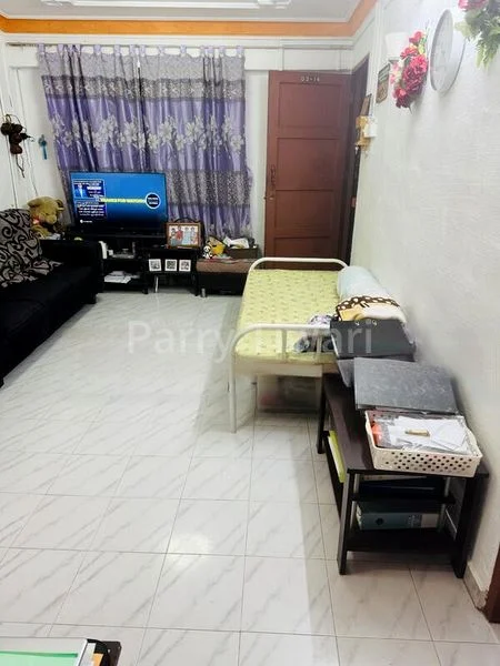 3 Room (3NG) HDB for Sale in  247 Jurong East Street 24 - Image 2