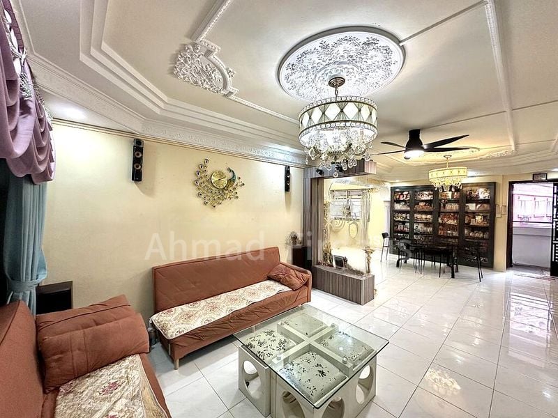 Executive HDB for Sale in  274 Choa Chu Kang Avenue 2 - Image 2