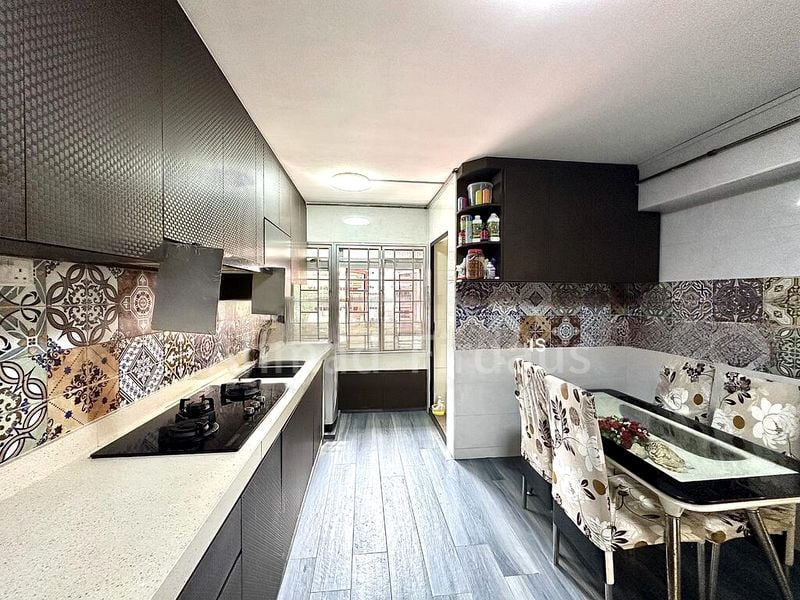 Executive HDB for Sale in  274 Choa Chu Kang Avenue 2 - Image 15