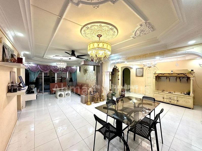 Executive HDB for Sale in  274 Choa Chu Kang Avenue 2 - Image 4