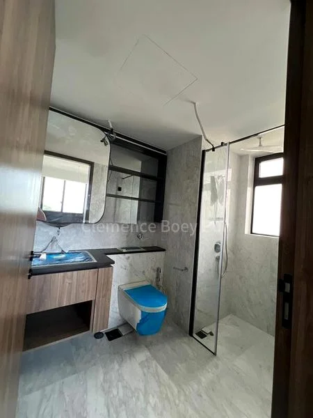 4 Bed Condo for Sale in  Sceneca Residence / Sceneca Square - Image 1