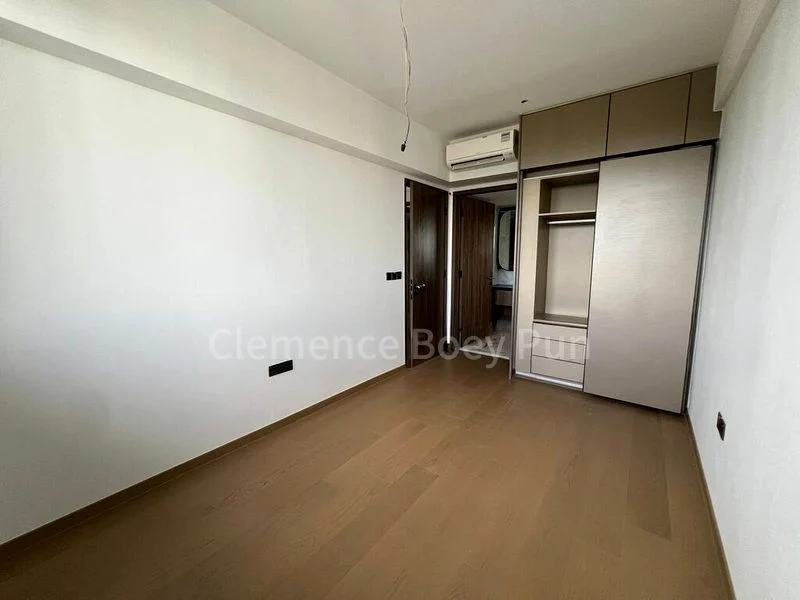 4 Bed Condo for Sale in  Sceneca Residence / Sceneca Square - Image 6