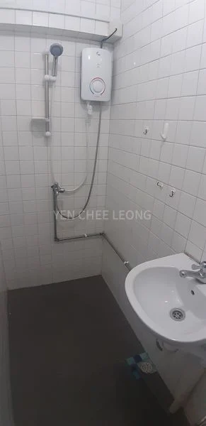 Master Room (Condo) for Rent in  Neptune Court - Image 5