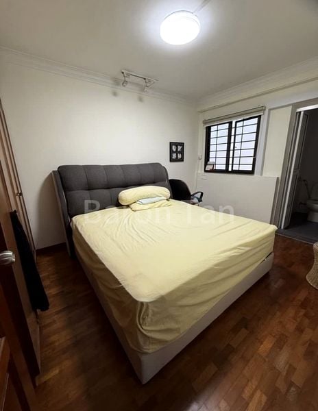 Jumbo HDB for Rent in  331 Woodlands Avenue 1 - Image 1