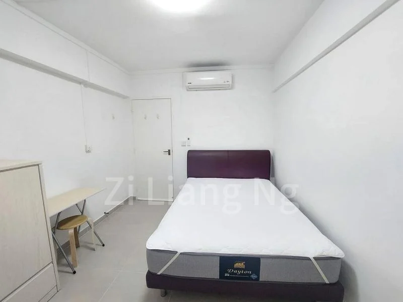 Common Room (HDB) for Rent in  166 Woodlands Street 13 - Image 1