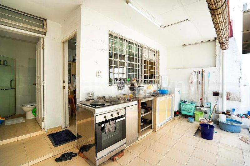 4 Bed Semi-Detached House (Landed) for Sale in Eastlink - Image 9