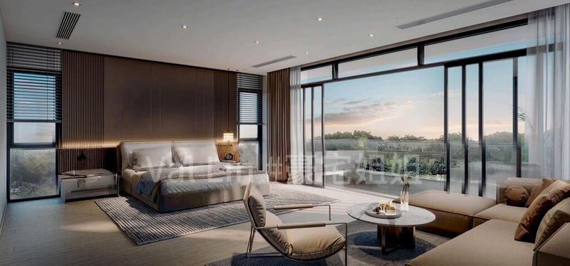 6 Bed Bungalow (Landed) for Sale in  Grove Drive - Image 8