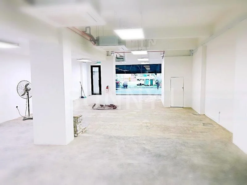 Shop / Shophouse for Rent: Prime L1 Retail Space on MacPherson Road - Image 5