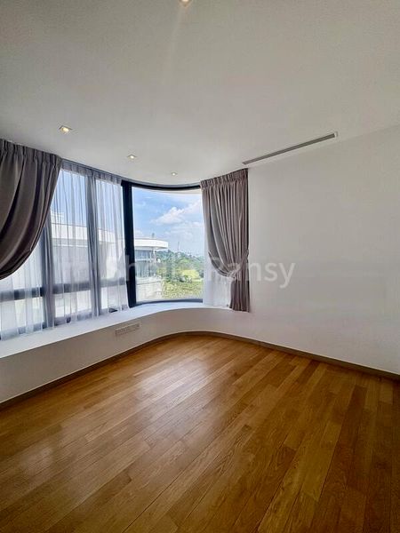 4 Bed Condo for Rent in  Cape Royale - Image 14