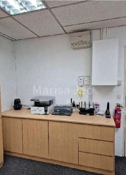 Office for Sale: International Plaza - Image 3