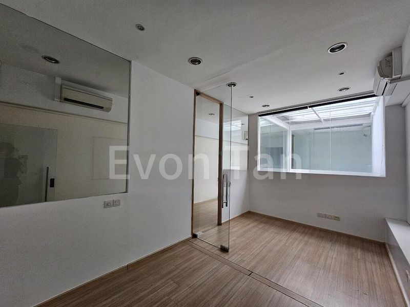 Shop / Shophouse for Rent:  Partitioned Shophouse | Flexible Use, 3 Rooms - Image 8