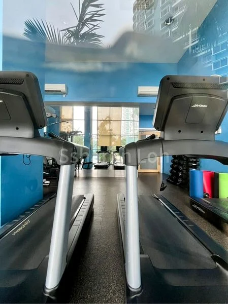 Common Room (Condo) for Rent in Nuovo - Image 8