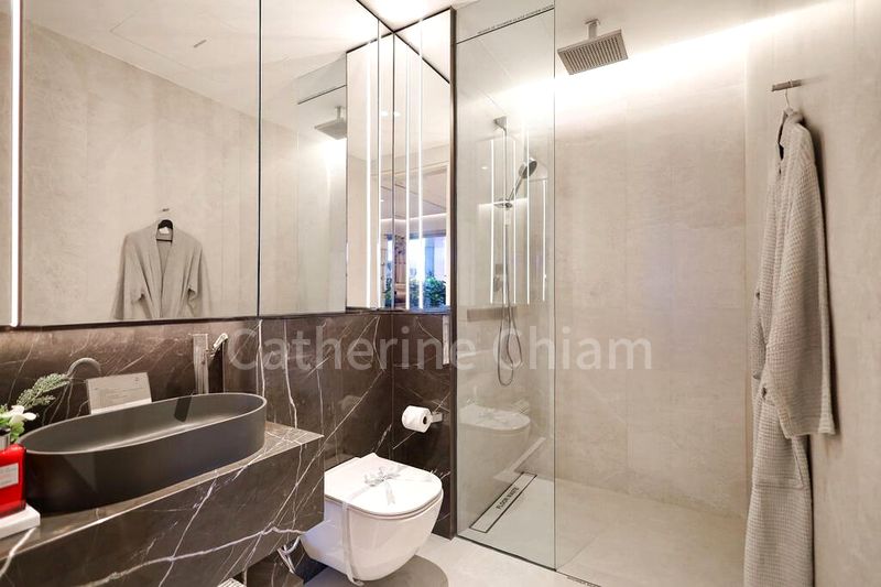4 Bed Condo for Sale in  Asia Square Towers - Image 4