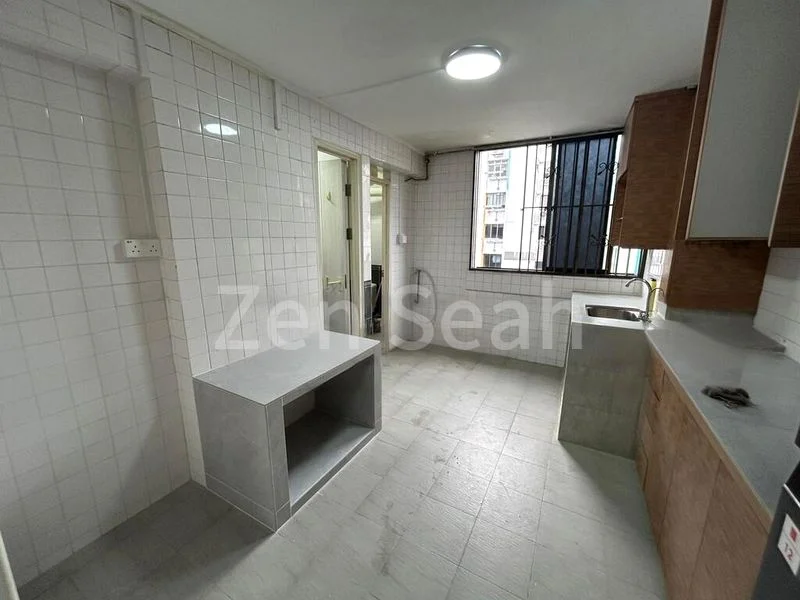 3 Room (3I) HDB for Rent in  130 Marsiling Rise - Image 4