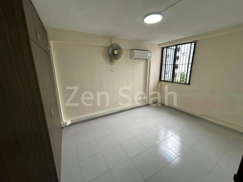 3 Room (3I) HDB for Rent in  130 Marsiling Rise - Image 3
