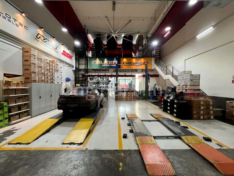 REVV: 2,800 Sq Ft Industrial Shop / Workshop for Sale on Old Kew Road, Richmond - Image 7