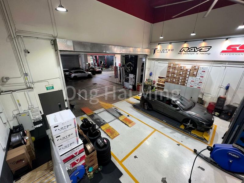 REVV: 2,800 Sq Ft Industrial Shop / Workshop for Sale on Old Kew Road, Richmond - Image 2