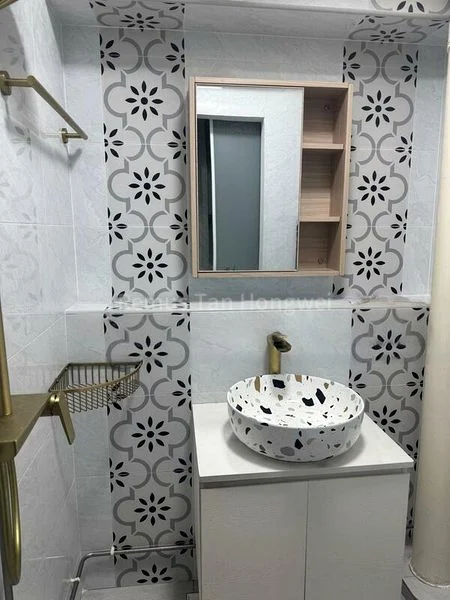 Common Room (HDB) for Rent in  205A Compassvale Lane - Image 3