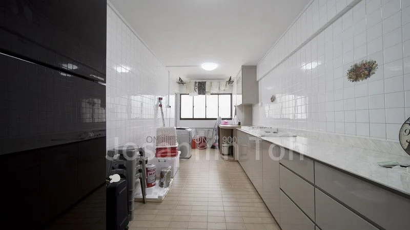 Master Room (HDB) for Rent in 172 Bishan Street 13 - Image 4