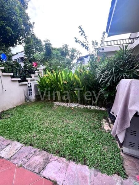 4 Bed Terraced House (Landed) for Rent in  Hoover Park - Image 2