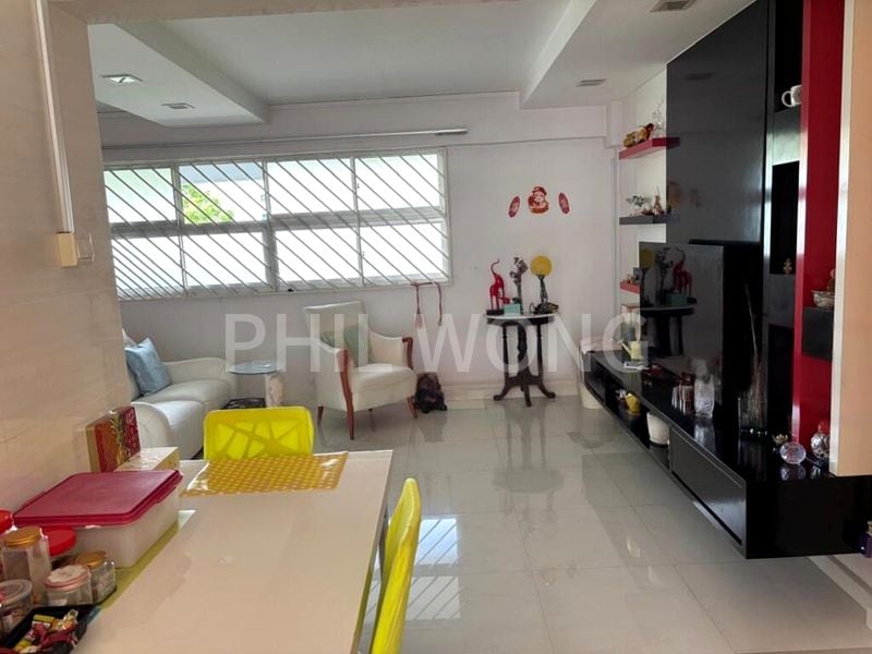 4 Room (4S) HDB for Sale in  133 Simei Street 1 - Image 2
