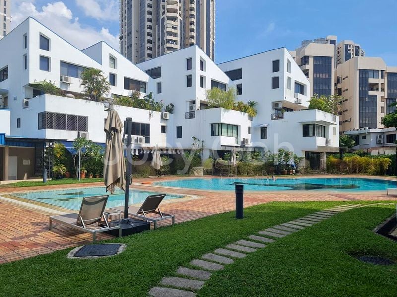 3 Bed Condo for Rent in  Rich East Garden - Image 2