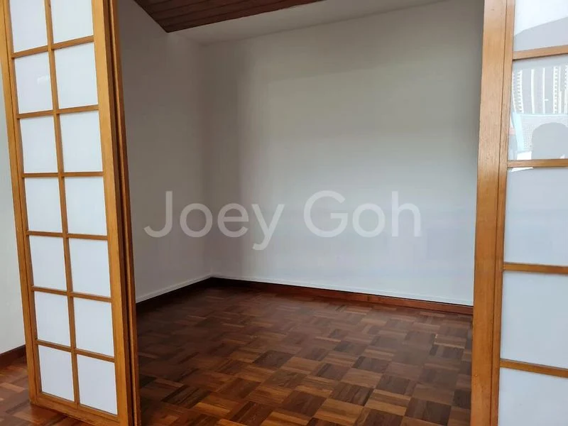 3 Bed Condo for Rent in  Rich East Garden - Image 3