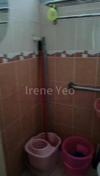 Room (HDB) for Rent in  643 Ang Mo Kio Avenue 5 - Image 4