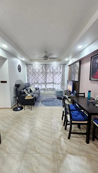 4 Room (4A) HDB for Sale in 634B Senja Road - Image 4