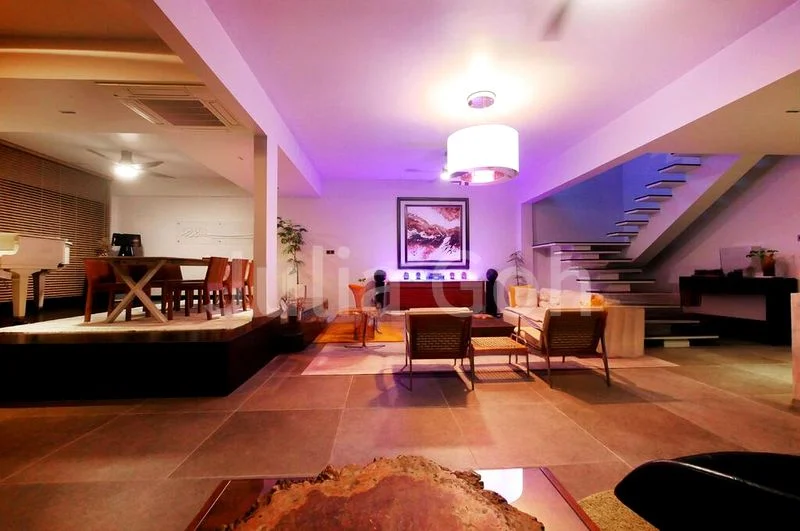 5 Bed Semi-Detached House (Landed) for Sale in  Huit - Image 3