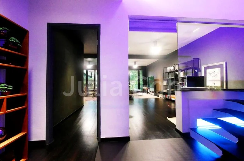 5 Bed Semi-Detached House (Landed) for Sale in  Huit - Image 9