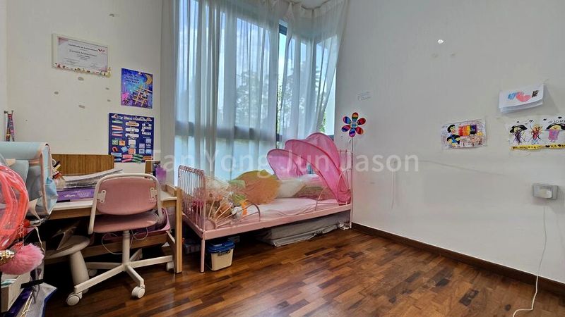 4 Bed Condo for Rent in  The Canopy - Image 6