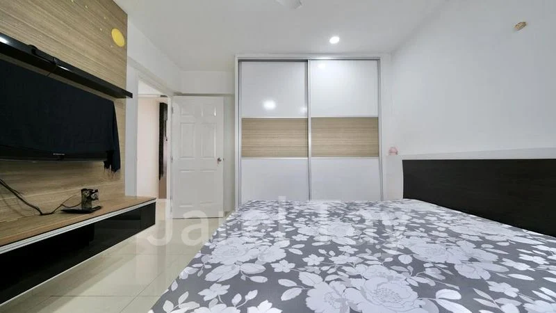 4 Room (4A) HDB for Rent in  138 Lorong Ah Soo - Image 7
