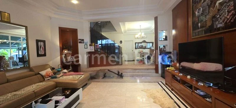 7 Bed Semi-Detached House (Landed) for Sale in  Kew Crescent - Image 1