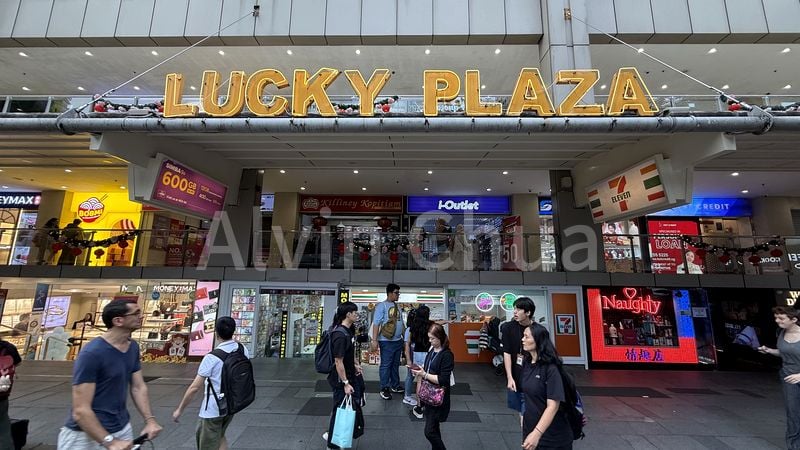 Mall Shop for Rent in Lucky Plaza - Image 5