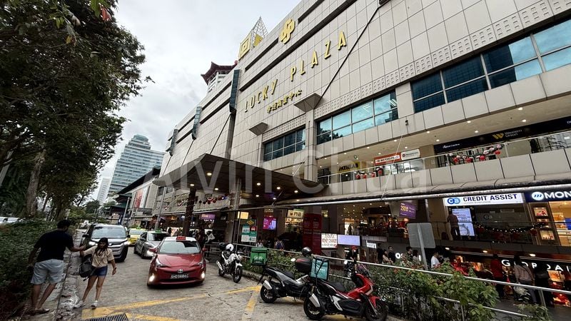 Mall Shop for Rent in Lucky Plaza - Image 8