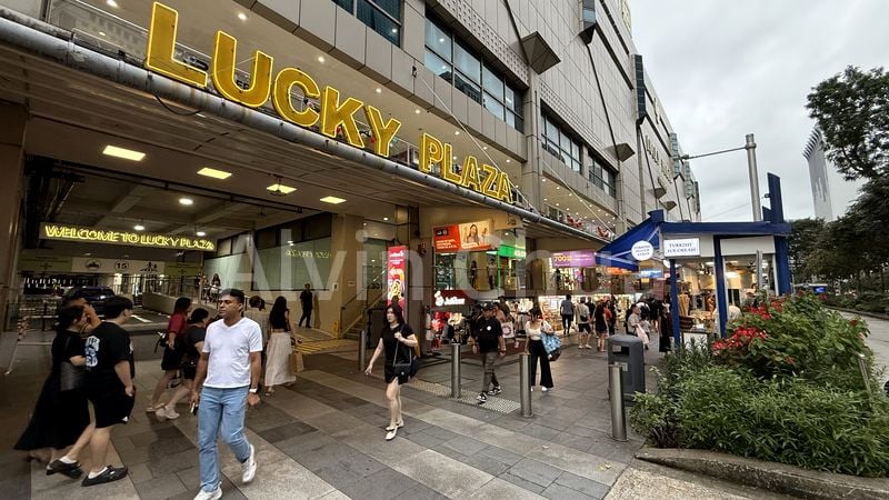 Mall Shop for Rent in Lucky Plaza - Image 10