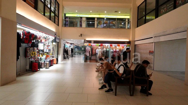 Mall Shop for Rent in Lucky Plaza - Image 24