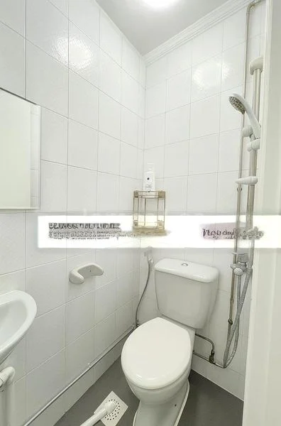 Common Room (Condo) for Rent in  Birmingham Mansions - Image 11