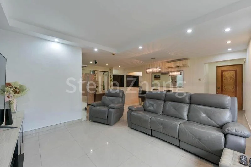 5 Room (5I) HDB for Sale in  979C Buangkok Crescent - Image 3