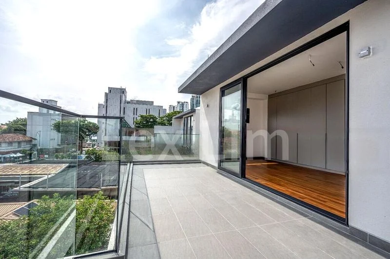 6 Bed Semi-Detached House (Landed) for Sale in  The Carrara - Image 5