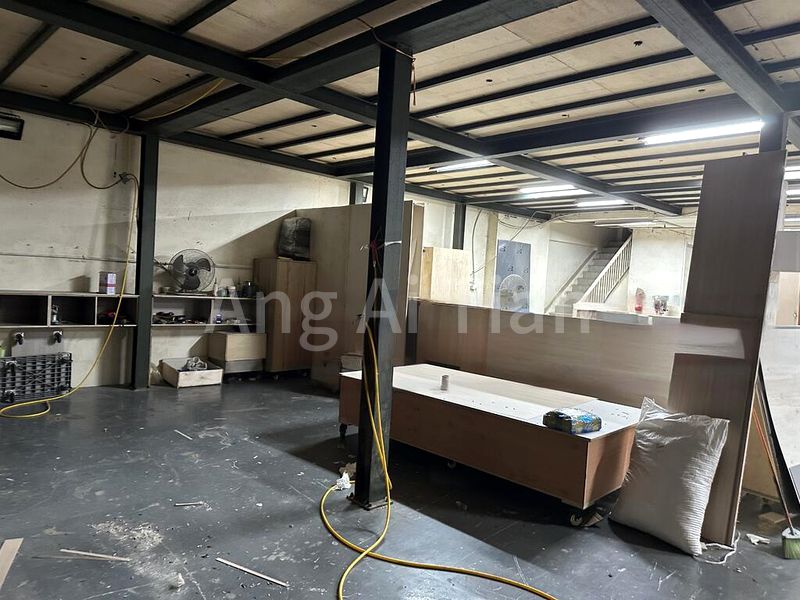 Light Industrial (B1) for Sale: North Link Building - Image 2